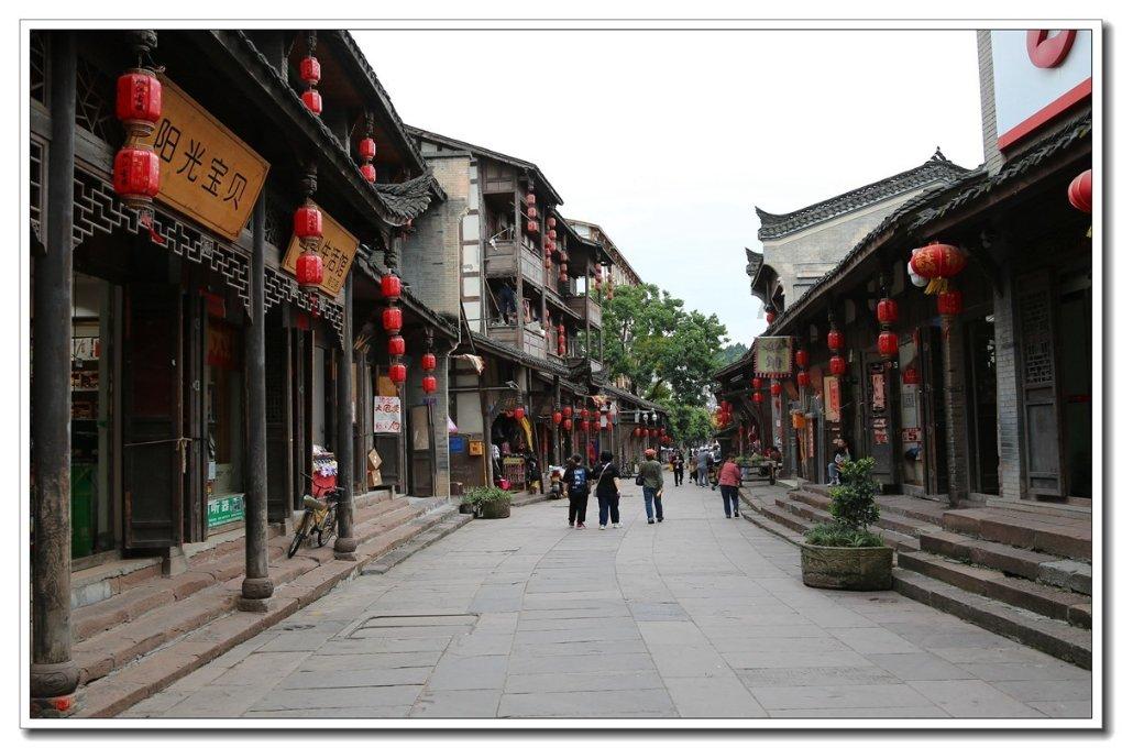 黄百韬被围,老蒋负主要责任!援兵迟迟不来,邱清泉未倾尽全力